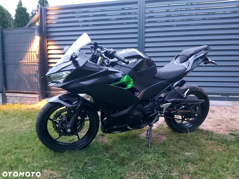 Kawasaki Ninja 400 - 6