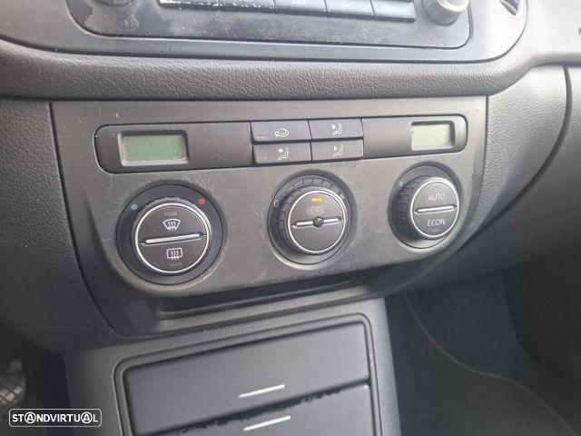 VW Golf Plus 1.9 TDi Trendline AC - 15