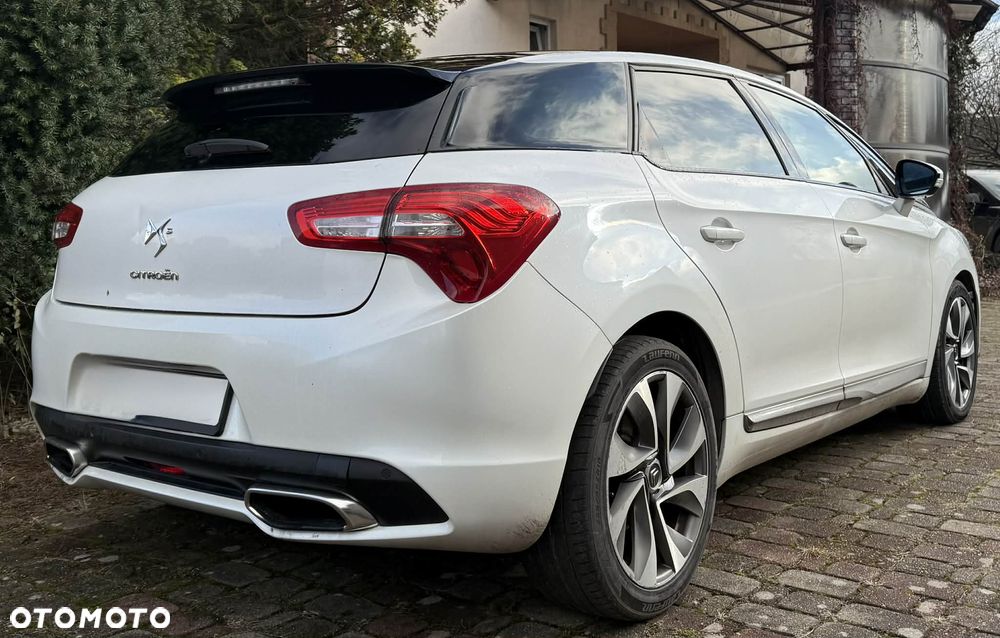 Citroën DS5 1.6 THP SportChic - 10