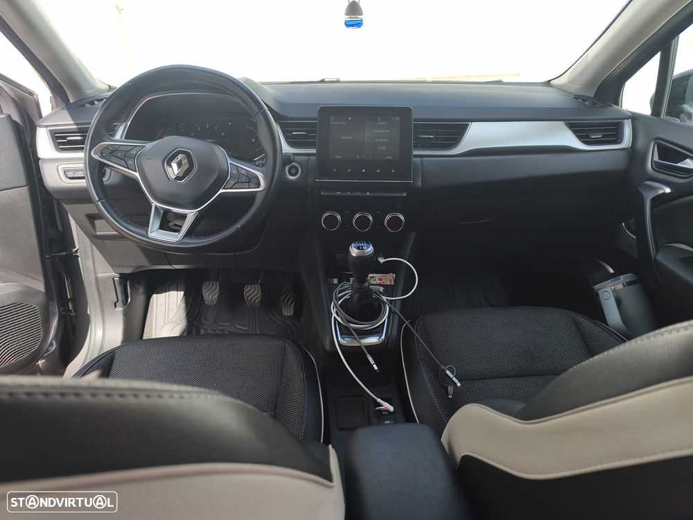 Renault Captur - 16
