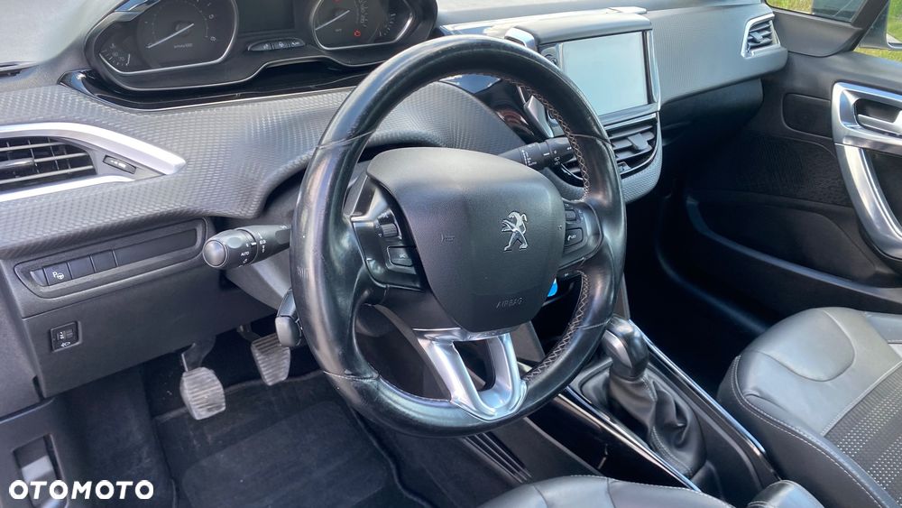 Peugeot 2008 BlueHDi 100 STOP & START Allure - 30