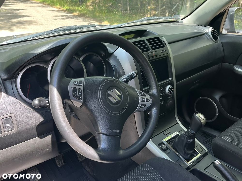 Suzuki Grand Vitara - 10