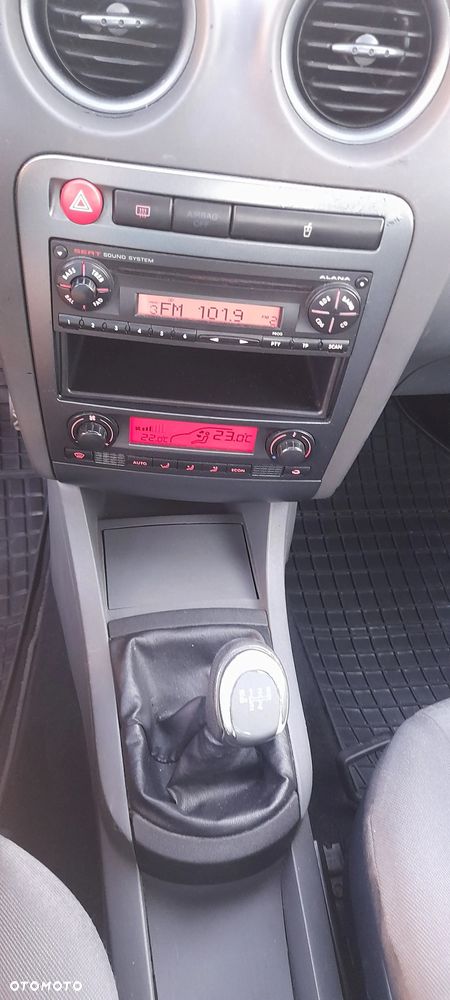 Seat Ibiza 1.4 16V Style - 9