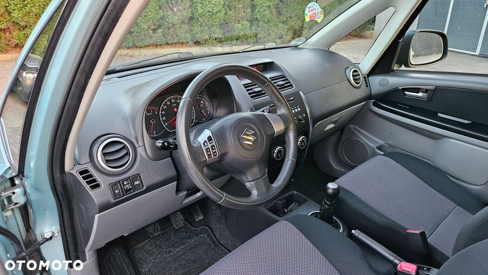 Suzuki SX4 - 21