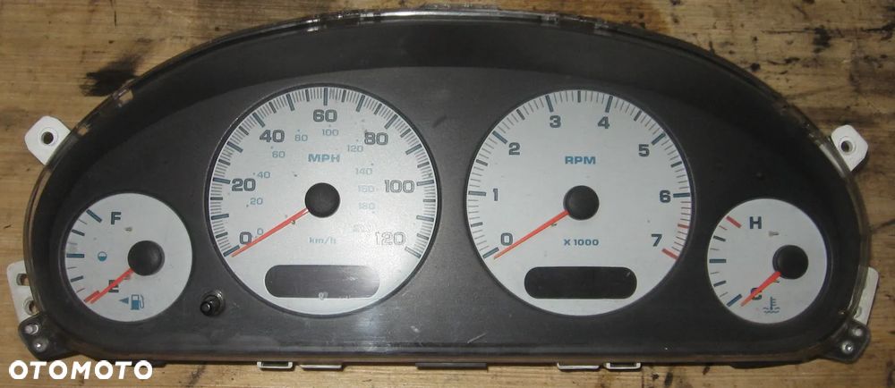licznik VOYAGER IV 2000-2006 chrysler P04685748AI