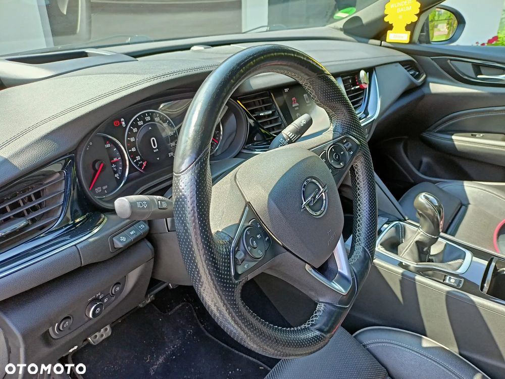 Opel Insignia - 15
