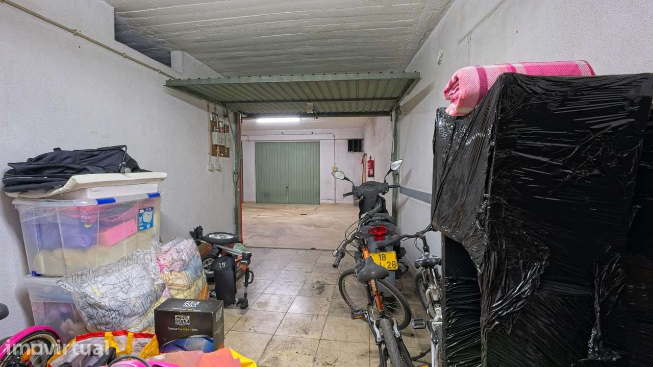 Garagem fechada com 21 m2 - Grande imagem: 3/9