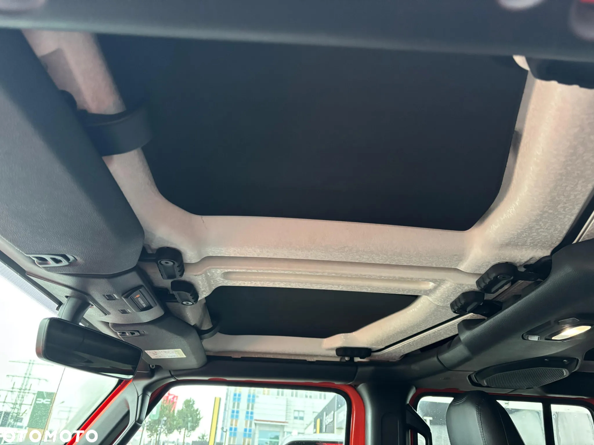 Jeep Wrangler - 14