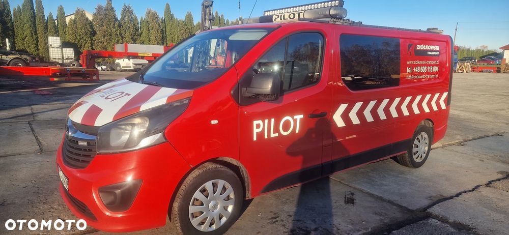 Opel Vivaro - 1