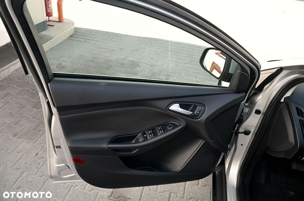 Ford Focus - 13