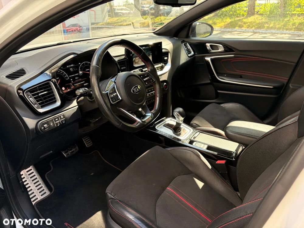 Kia ProCeed - 2