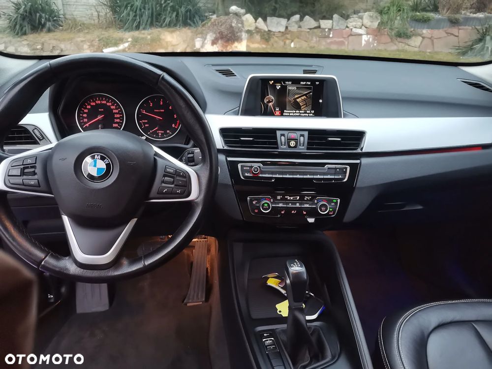 BMW X1 sDrive18d - 13