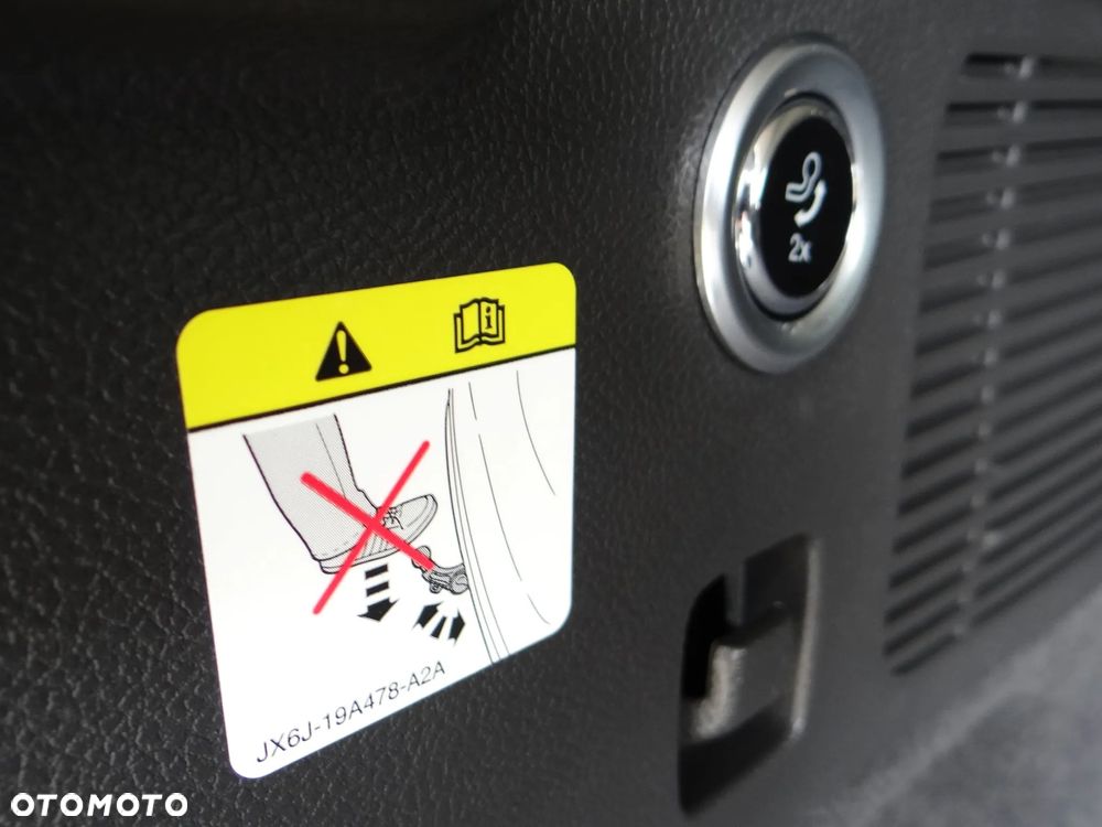 Ford Mondeo Turnier 2.0 EcoBlue Titanium - 21