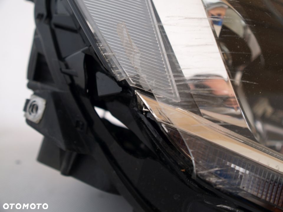 Volkswagen Golf Sportsvan Reflektor prawy lampa prawa xenon led VW - 2