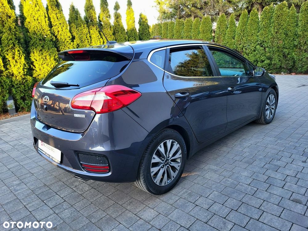 Kia Ceed - 6