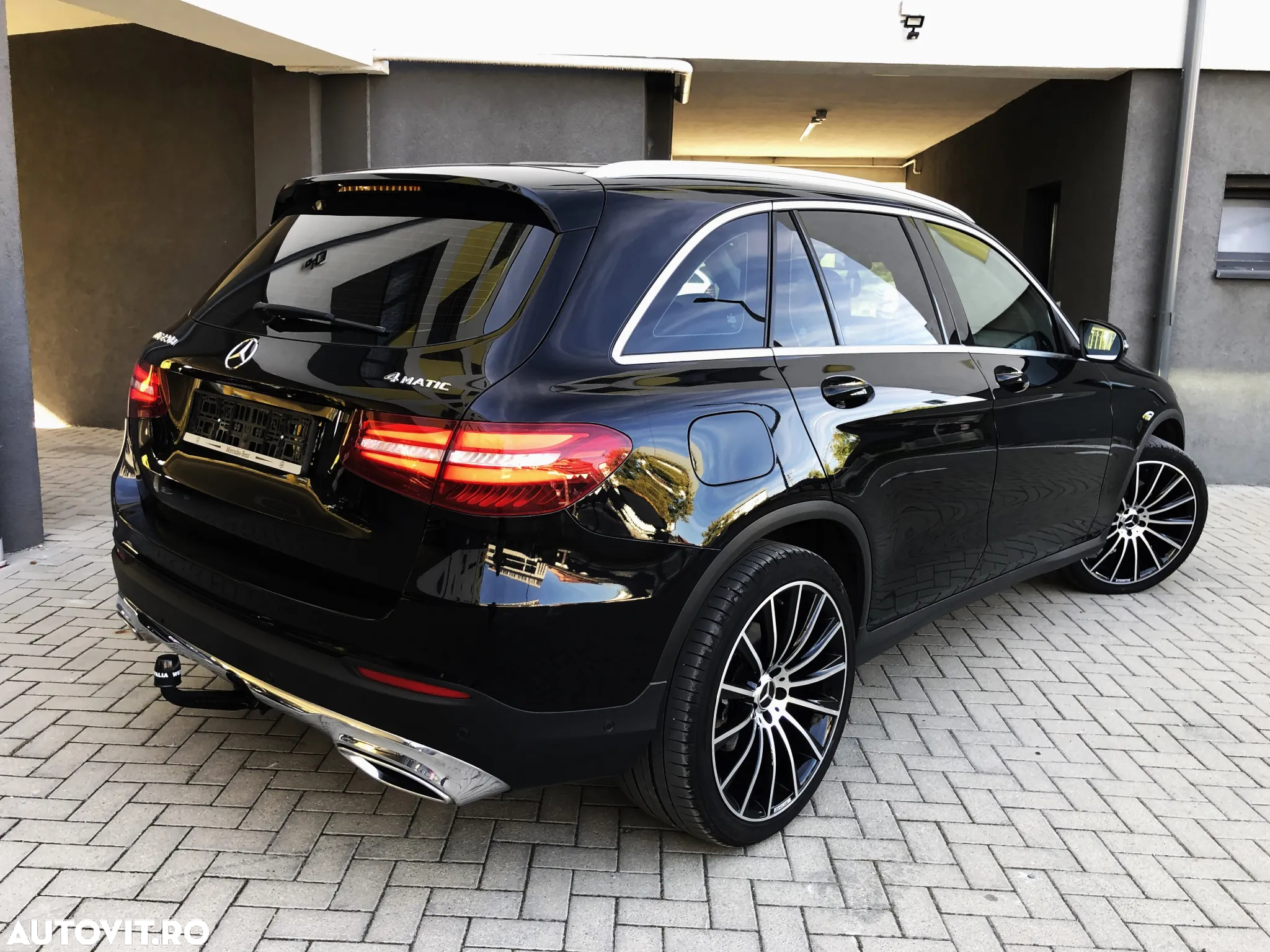 Mercedes-Benz GLC 220 d 4Matic 9G-TRONIC - 5