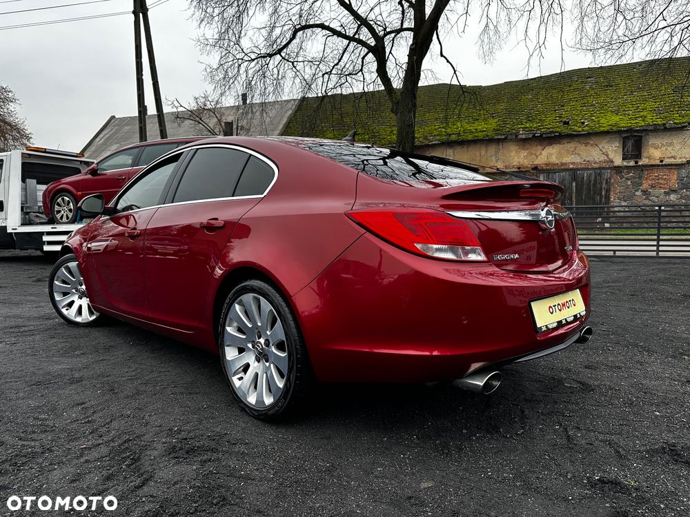 Opel Insignia 2.0 Turbo Cosmo - 11