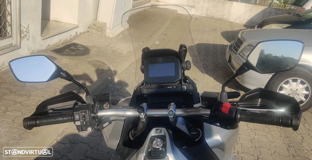 Honda ADV 350  (Carta A2) - 12