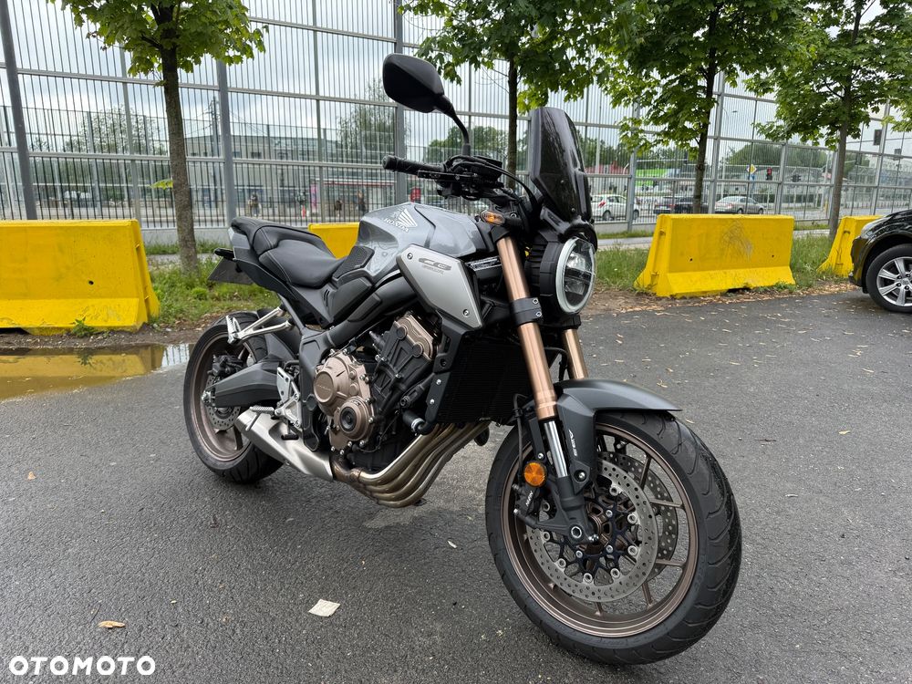 Honda CB - 2
