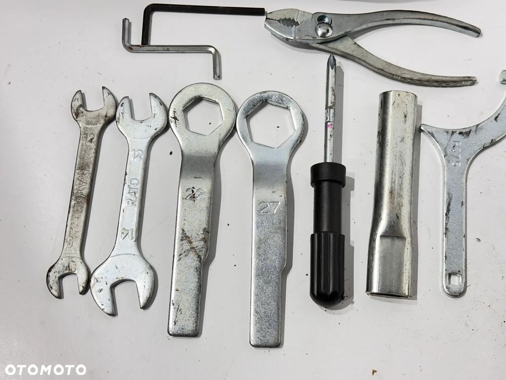 Zestaw kluczy Kawasaki Z 650   Z650 - 2