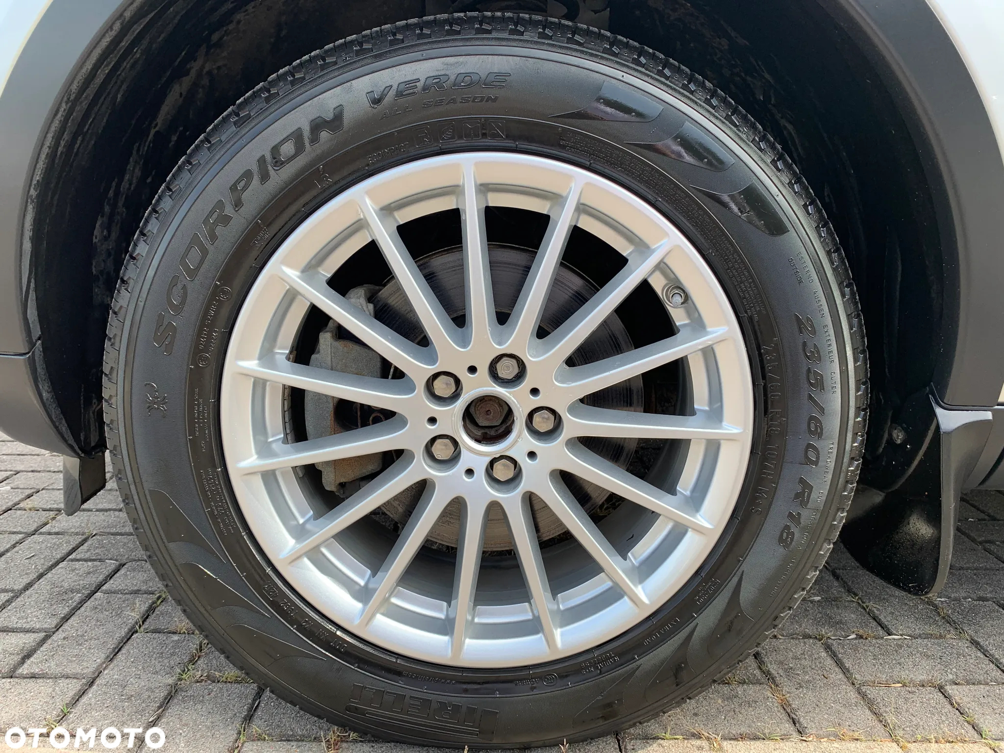 Land Rover Discovery Sport 2.0 TD4 Pure - 17