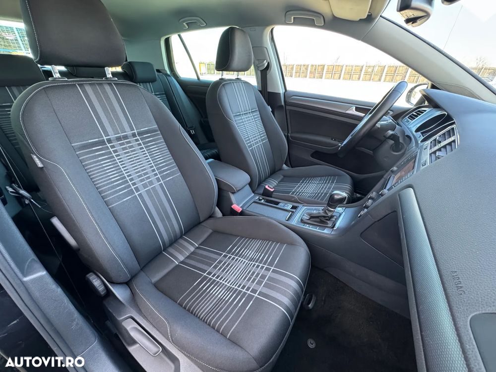 Volkswagen Golf 1.6 TDI BlueMotion Technology DSG Lounge - 8