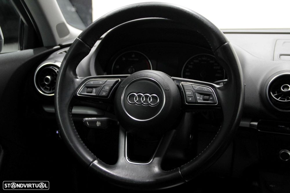 Audi A3 Limousine 1.6 TDI Design - 10
