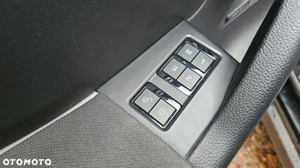 Jaguar F-Pace 2.0 i4D RWD Pure - 16