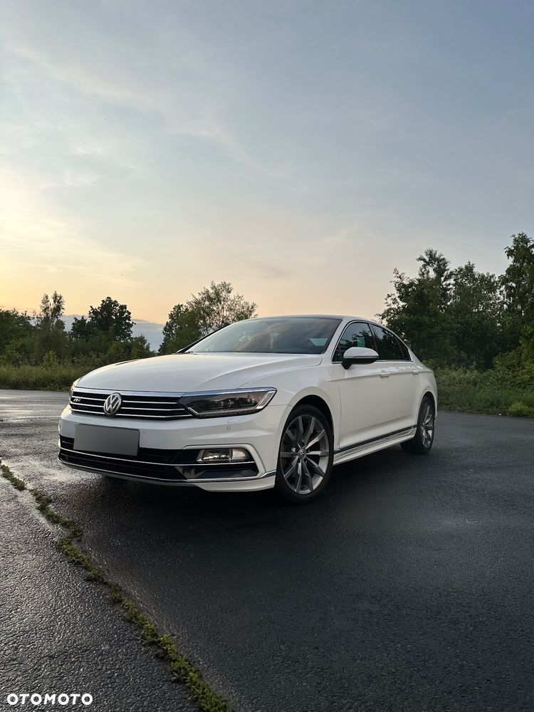 Volkswagen Passat Variant 2.0 TDI SCR DSG (BlueM Tech) Highline - 22
