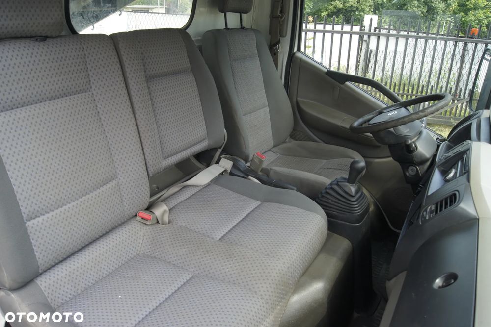 Nissan CABSTAR - 22