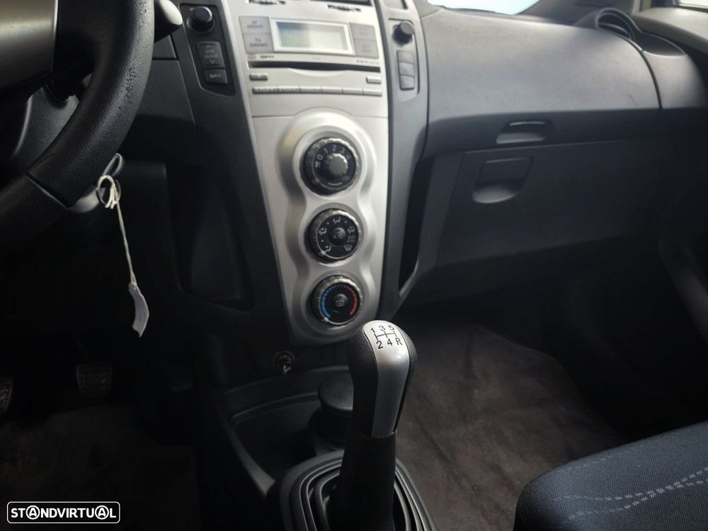 Toyota Yaris 1.0 VVT-i Sol+AC - 20