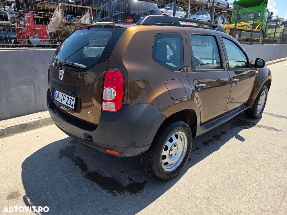 Dacia Duster dCi 90 FAP 4x2 Ambiance - 3