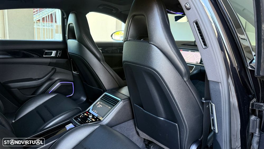 Porsche Panamera 4 E-Hybrid - 29