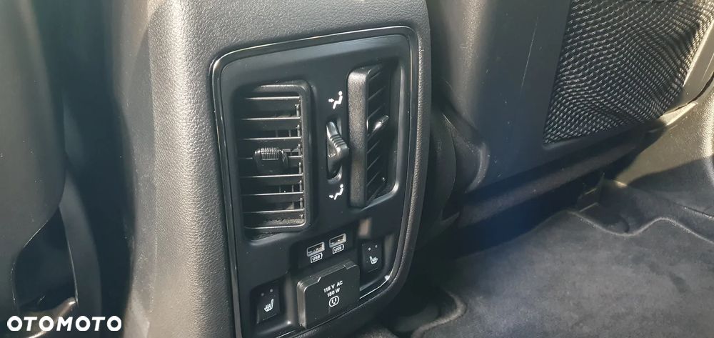 Jeep Grand Cherokee 5.7 V8 HEMI Summit - 34