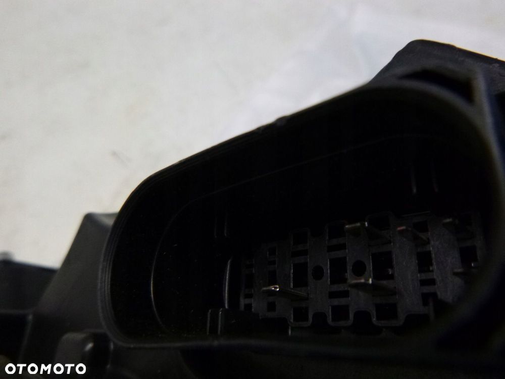VW GOLF VIII LAMPA PRZÓD FULL LED NOWA LEWA PRAWA PRZEDNIA 6 PIN - 11