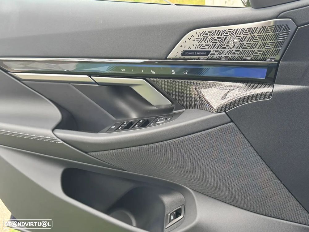 BMW i5 - 25
