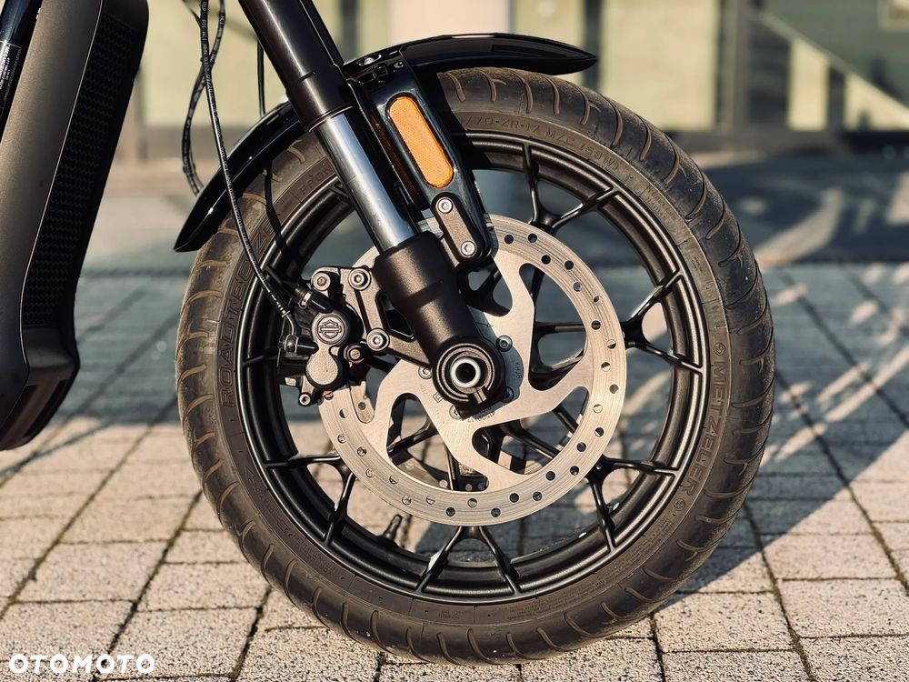 Harley-Davidson Street Rod XG 750A - 19