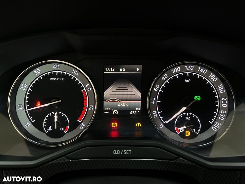 Skoda Superb 1.4 TSI ACT DSG SportLine - 27