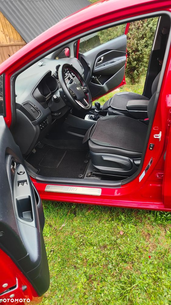 Kia Rio 1.4 M - 24