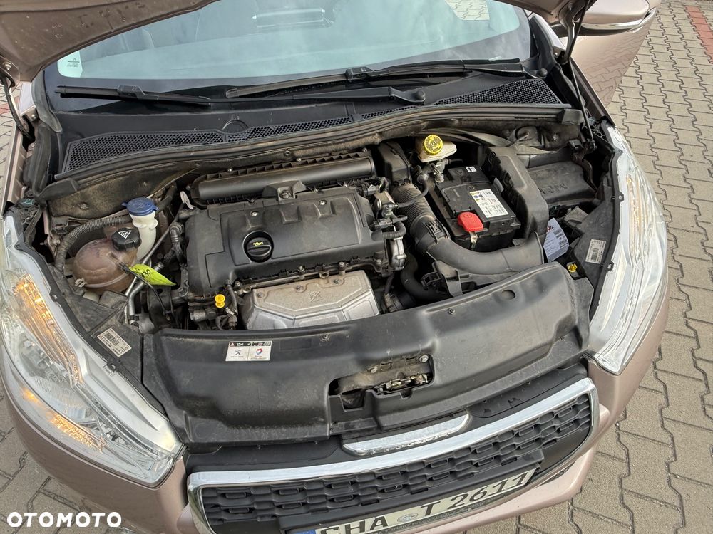 Peugeot 208 1.4 VTi Allure - 11