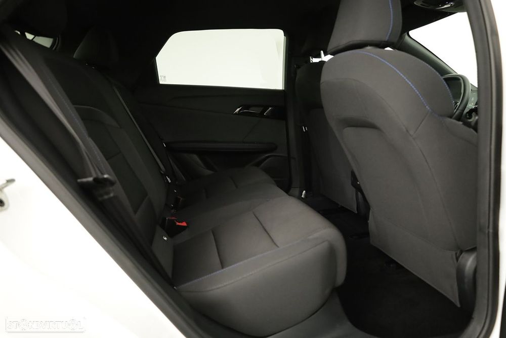 MG MG4 64 kWh Comfort - 19
