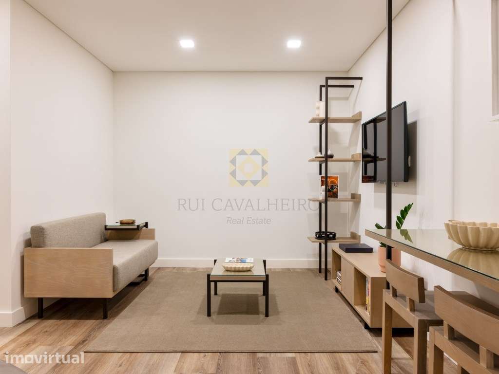Loft T1 + T0 junto à Ponte D. Luís I - 350m da Estação de Metro 'Ja... - Grande imagem: 5/19