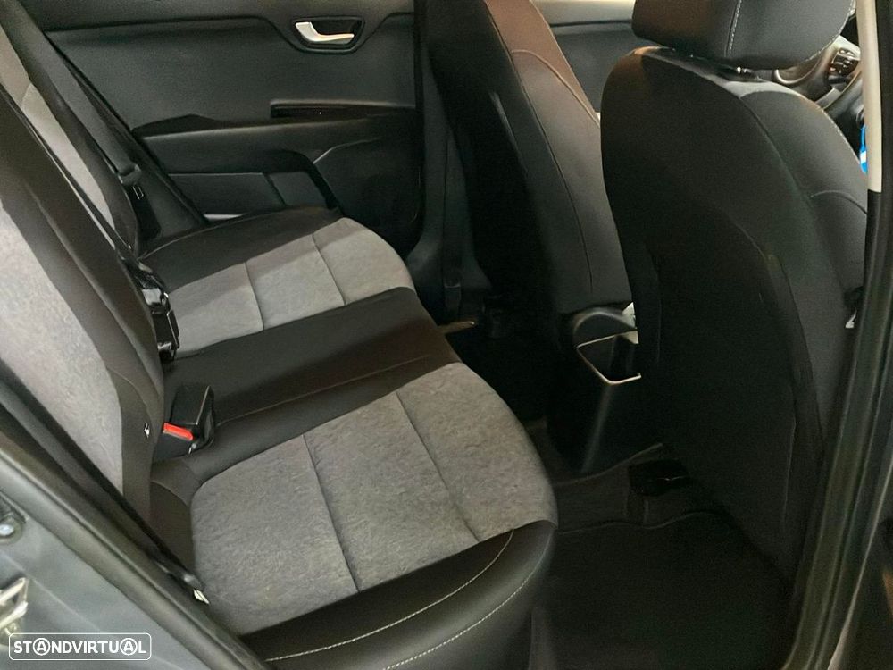 Kia Stonic 1.2 Dynamic - 17