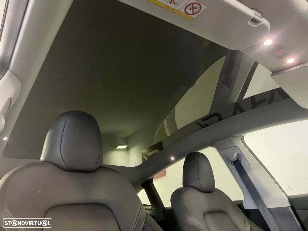 Tesla Model Y Long Range Tração Integral - 37