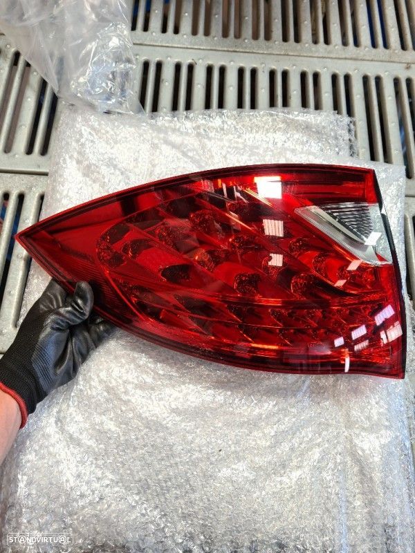 Farolim Esquerdo Painel Lanterna Stop Tras Ilharga Porsche Cayenne (9P - 1