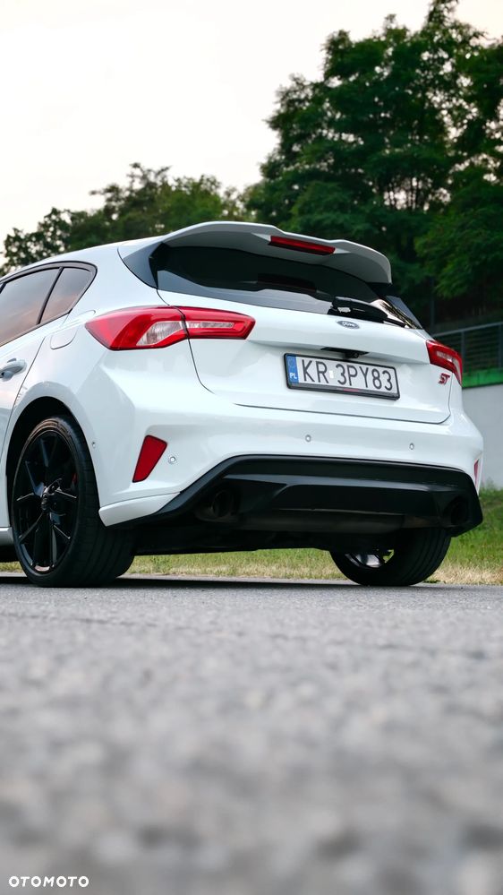 Ford Focus 2.3 EcoBoost ST-3 - 14
