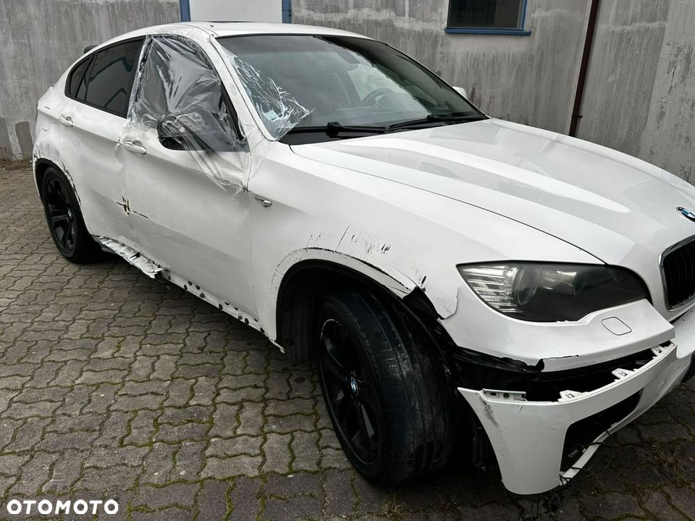 BMW X6 - 30