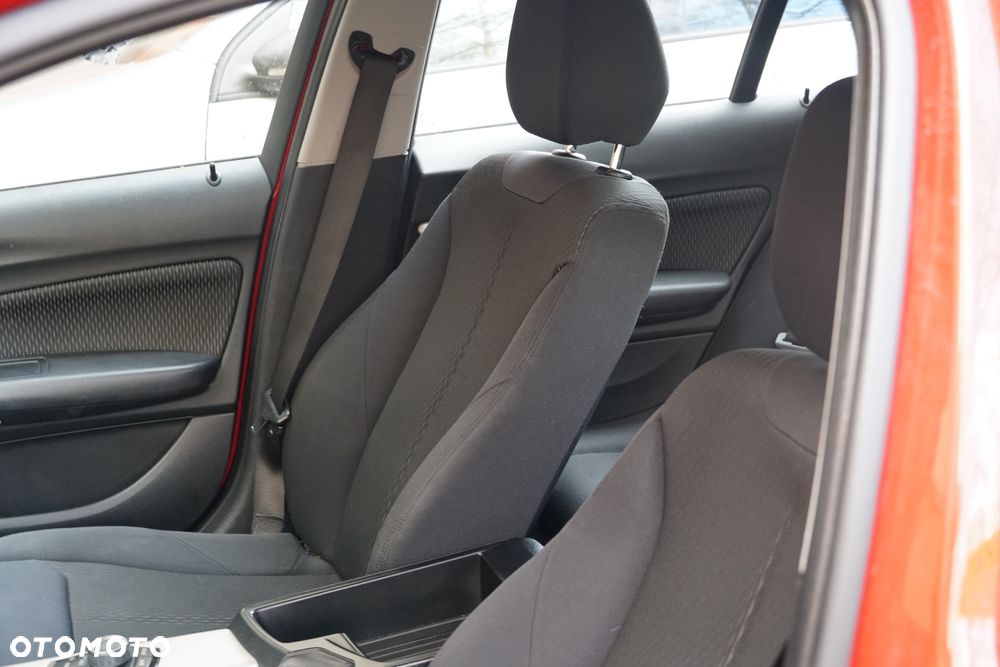 BMW Seria 1 116d - 37