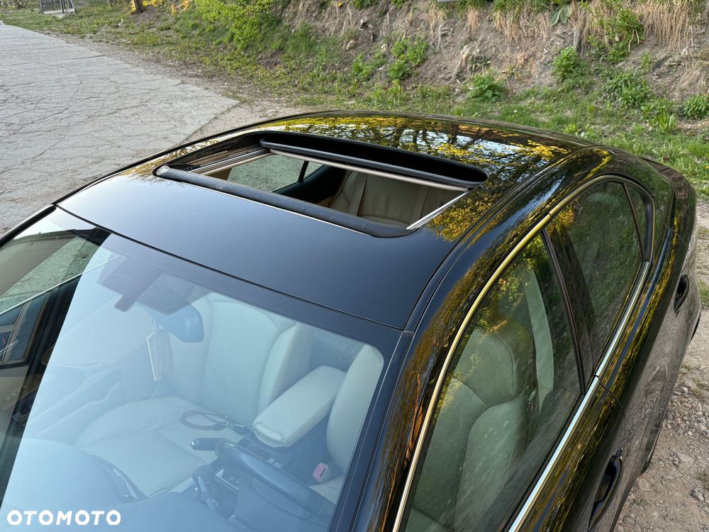 Lexus IS 220 D Prestige - 10