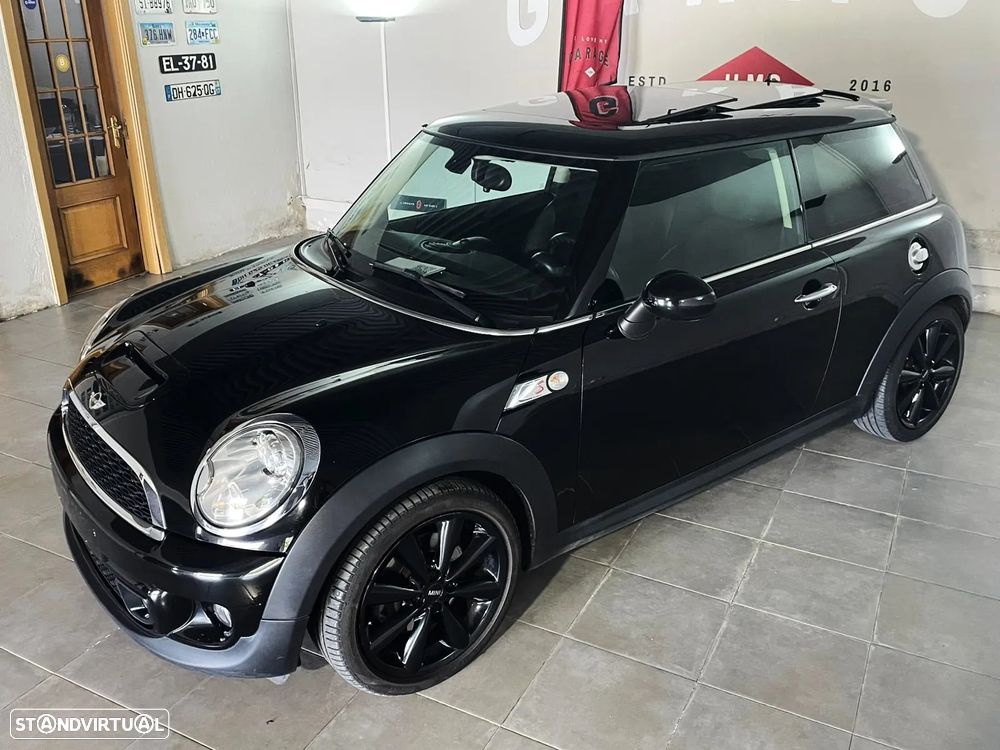 MINI 3 Portas Cooper S - 26